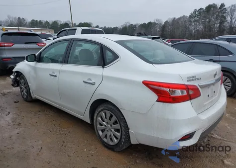 2017 Nissan Sentra S z USA, uszkodzony, nr VIN 3N1AB7AP5HY288475